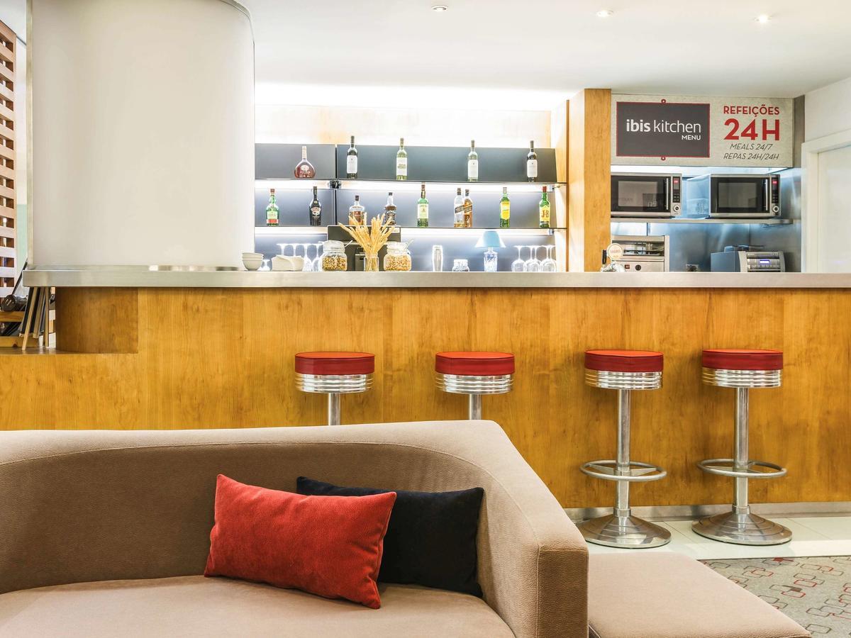 Hotel Ibis Coimbra Centro Bagian luar foto