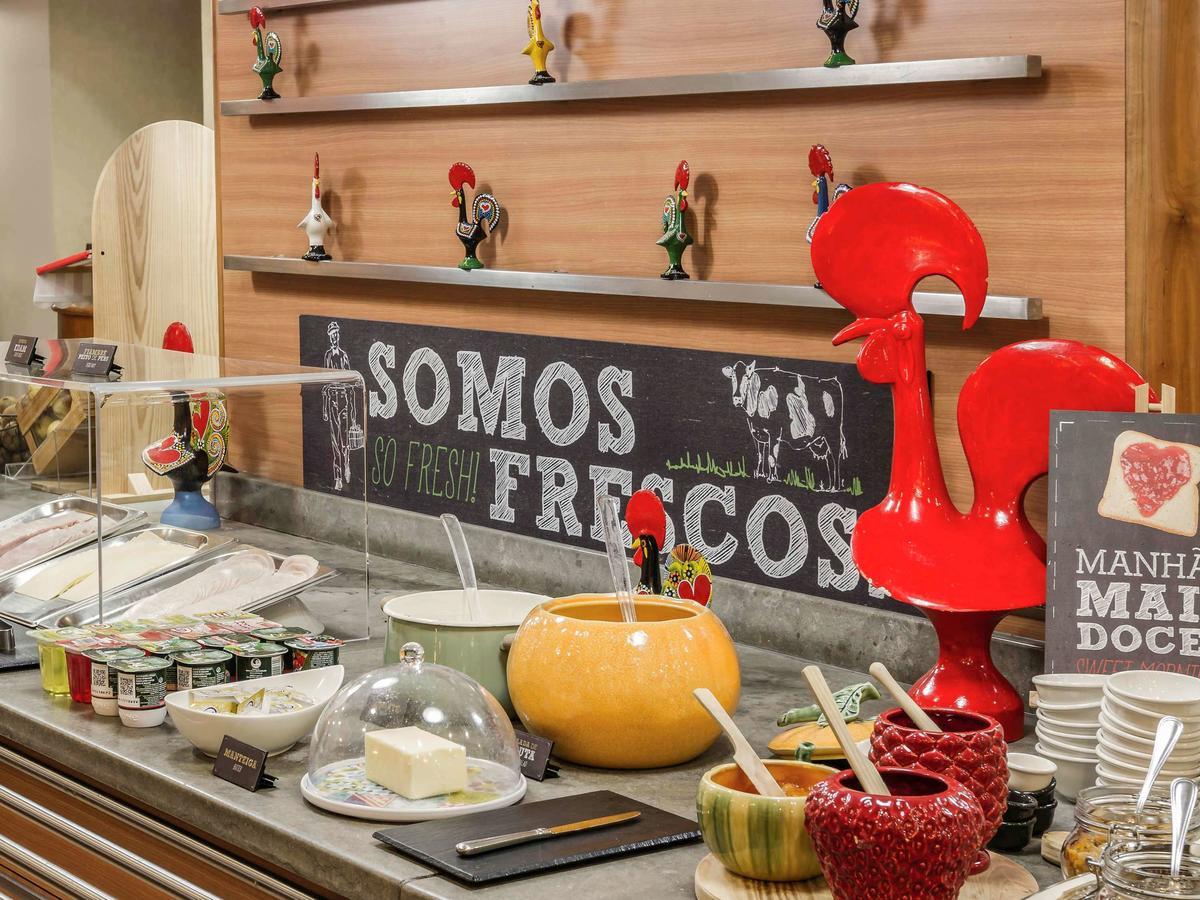 Hotel Ibis Coimbra Centro Bagian luar foto